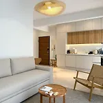 Luxury Downtown Guya *