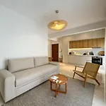 Luxury Downtown Guya *