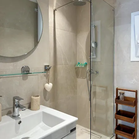 דירה Luxury Downtown Guya *