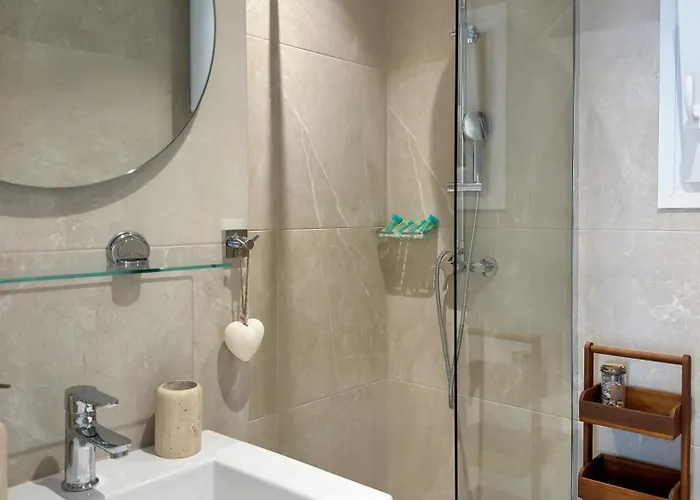 Apartment Luxury Downtown Guya *
