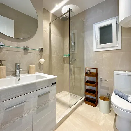Luxury Downtown Guya Daire